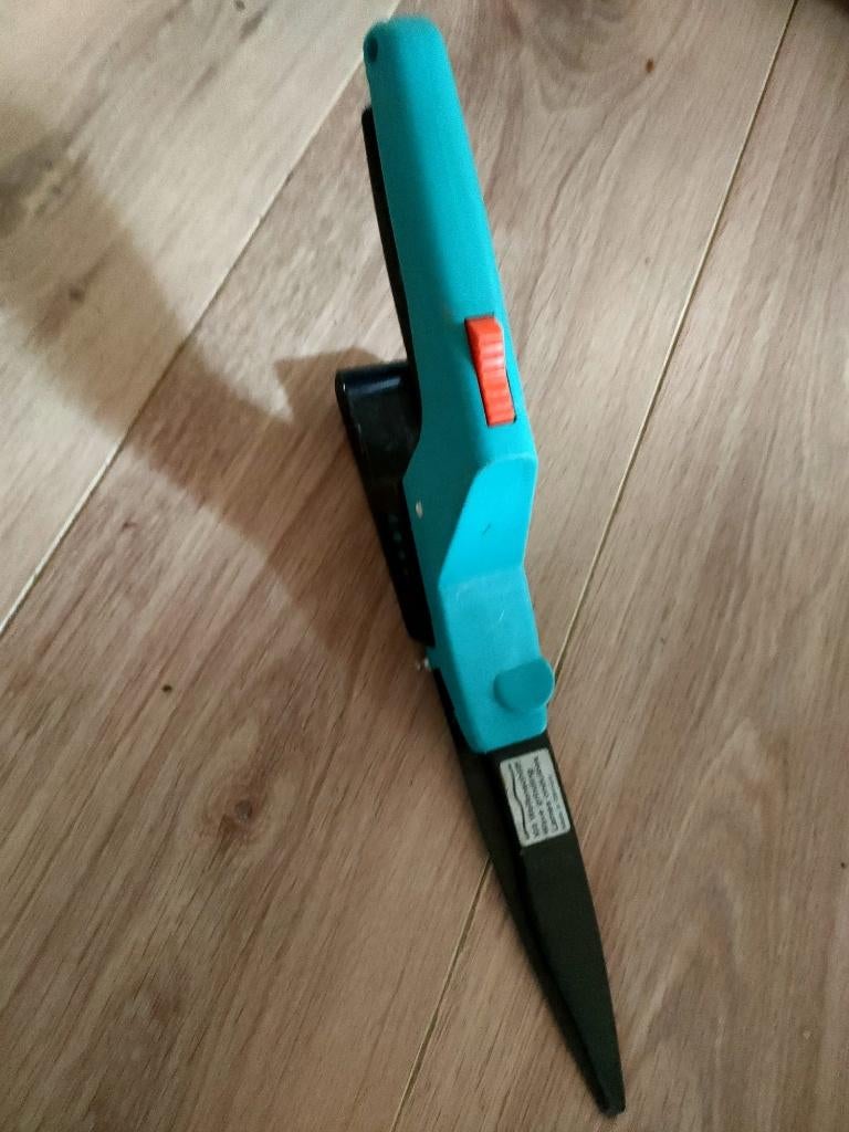 Gardena grasschaar z.g.a.n., Tuin en Terras, Ophalen of Verzenden, Zo goed als nieuw, Overige soorten, Gardena