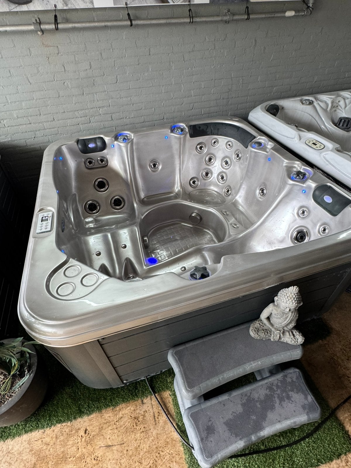 Mooie Passion relax spa 2x2m leveren is mogelijk, Ophalen of Verzenden, Gebruikt