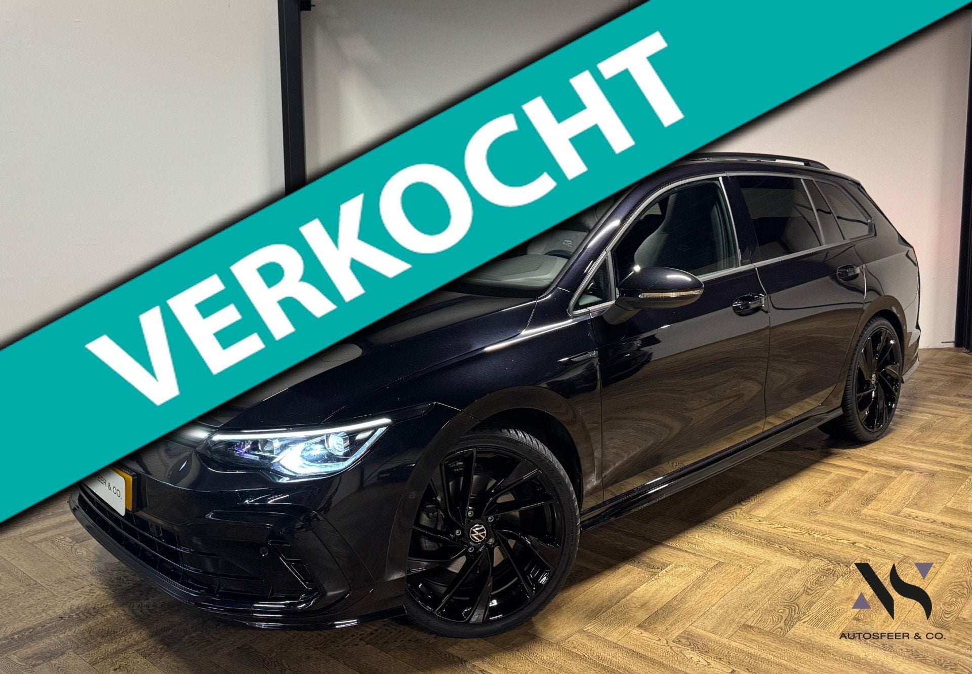 Volkswagen Golf Variant 2.0 4Motion R-LINE PANO KEYLESS', Automaat, Dealer onderhouden, Gebruikt, Zwart