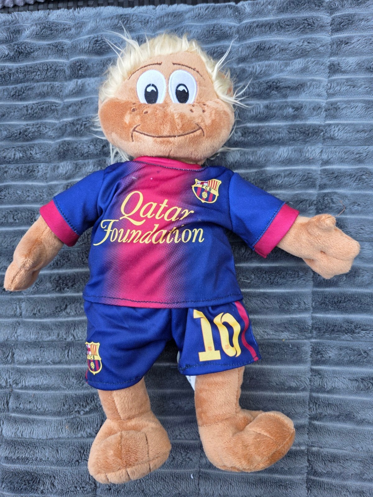FC Barcelona Messi Knuffel - Qatar Foundation, Overige karakters, Overige typen, Ophalen of Verzenden, Middelgroot (20 tot 80 cm)