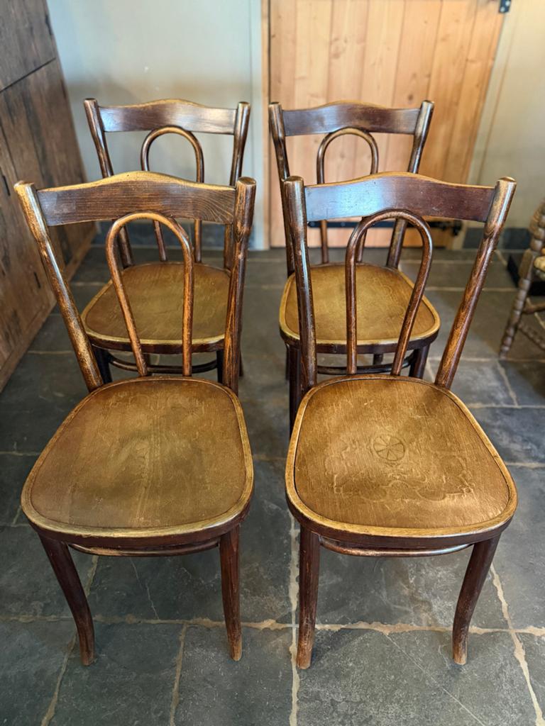 Set van 4 Thonet stoelen - Klassiek design, Ophalen