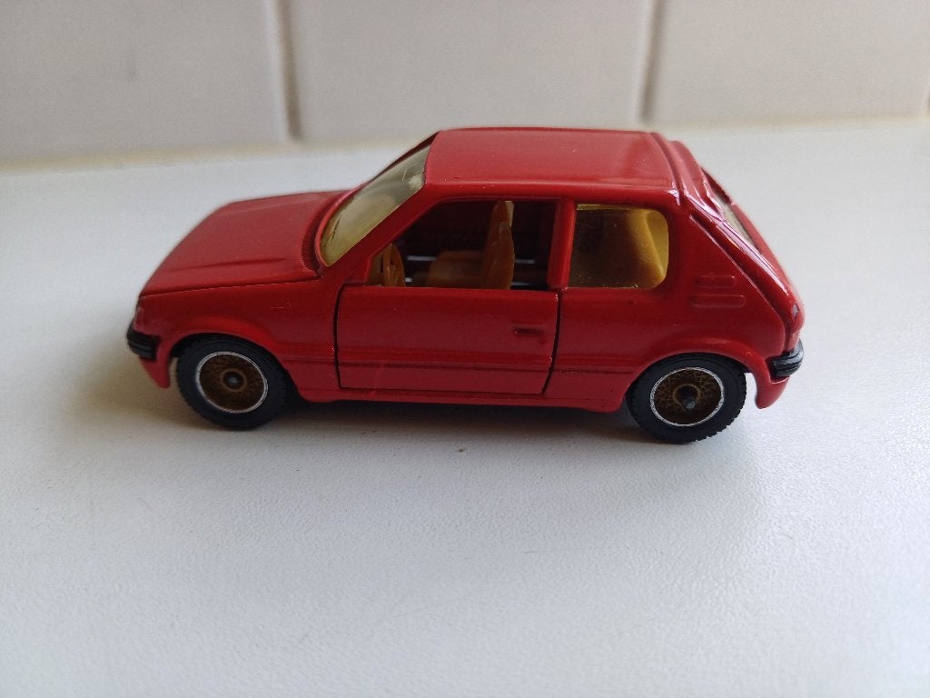 Peugeot 205 GTI solido, Ophalen of Verzenden, Gebruikt, Auto, Solido