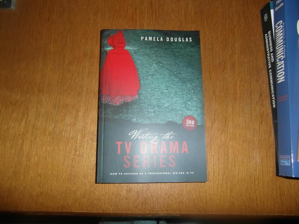 Writing the TV Drama Series, Ophalen of Verzenden, Nieuw, Overige typen
