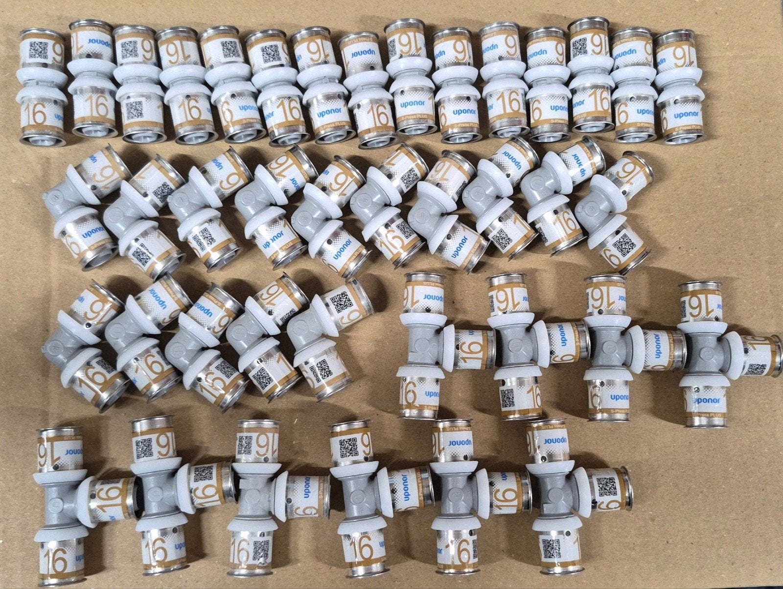 40 stuks 16mm Uponor Koppelingen Perskoppelingen, Minder dan 30 cm, Overige typen, Nieuw, Minder dan 60 cm