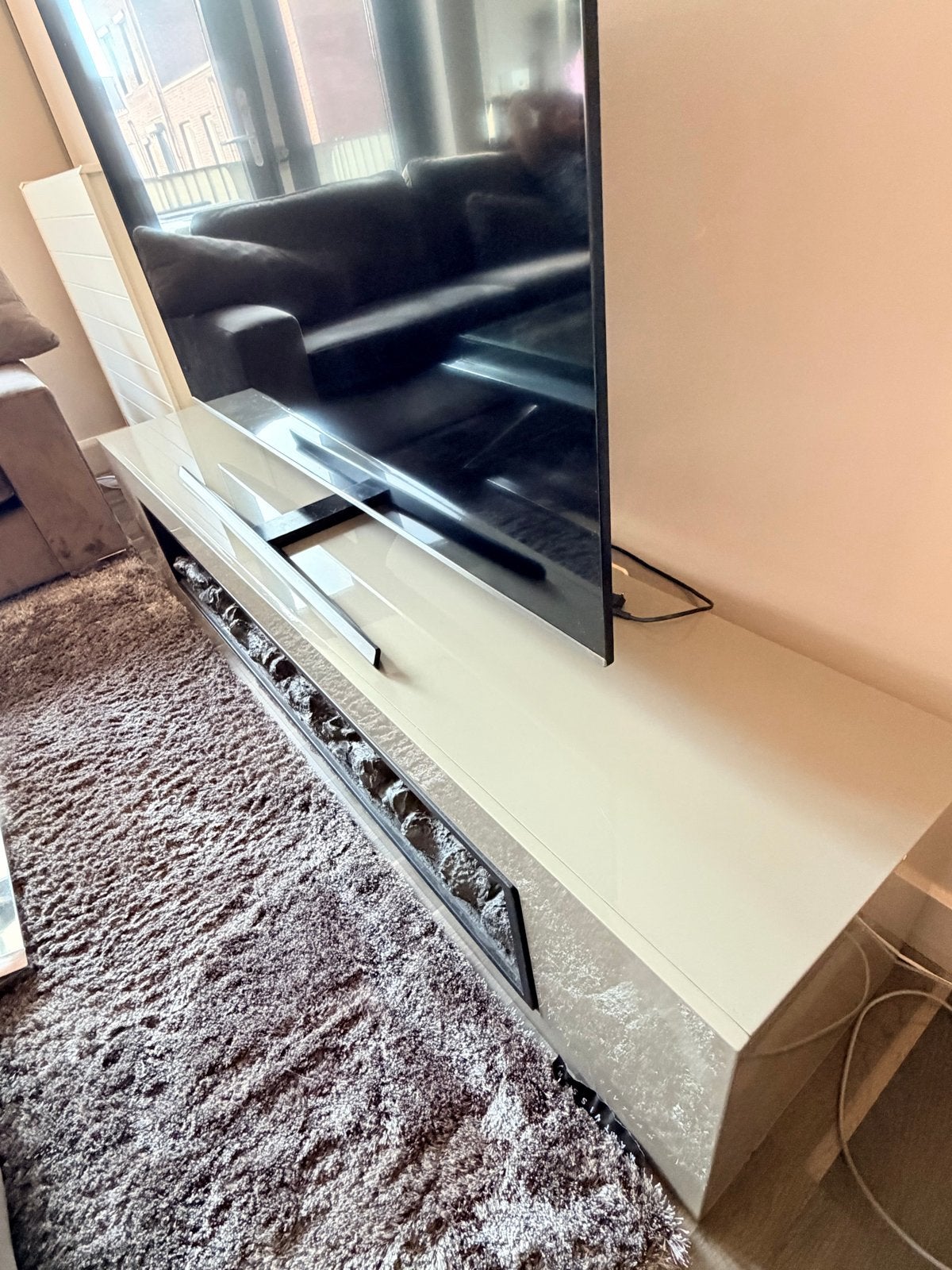 TV-meubel met ingebouwde elektrische sfeerhaard, Ophalen, Overige materialen, Gebruikt, 150 tot 200 cm
