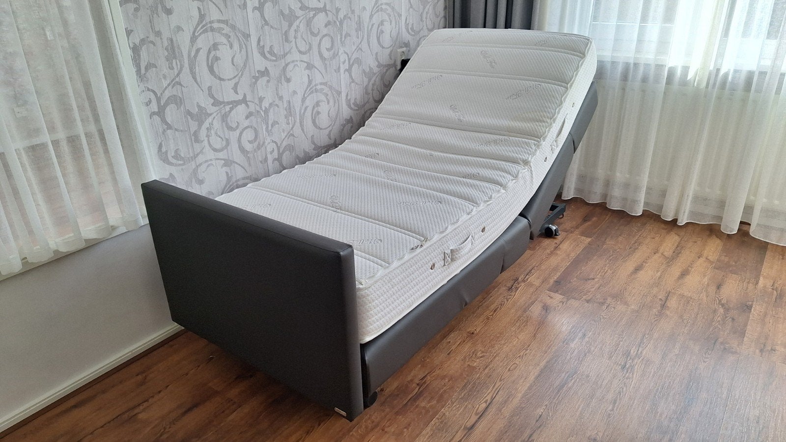 Elektrisch verstelbare boxspring Well-Fair LevelFit 90x200cm