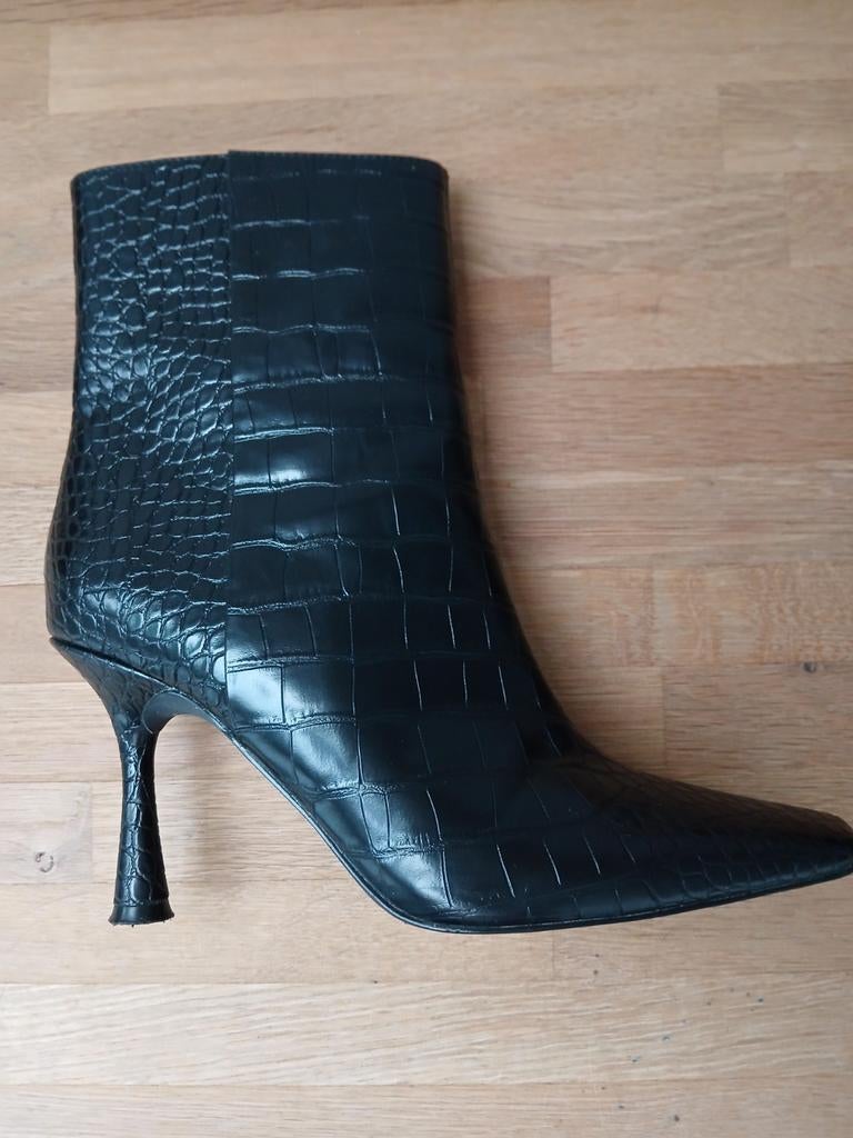 Josh V enkellaarsjes maat 41 croco print zwart zgan, Zwart, Lage of Enkellaarzen, Ophalen of Verzenden, Zo goed als nieuw