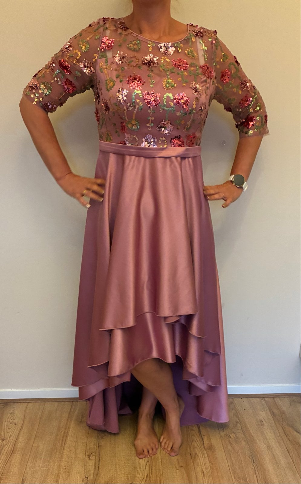 Mooie mauve high-low jurk met borduursels mt 40/42, Kleding | Dames, Paars, Maat 42/44 (L), Nieuw, Ophalen of Verzenden