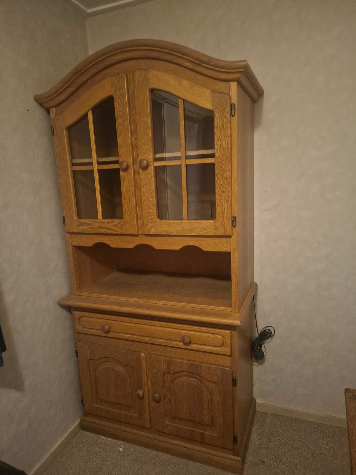 Eikenhouten buffetkast met vitrine en lades, Ophalen, Eikenhout, Met lade(s), 50 tot 100 cm