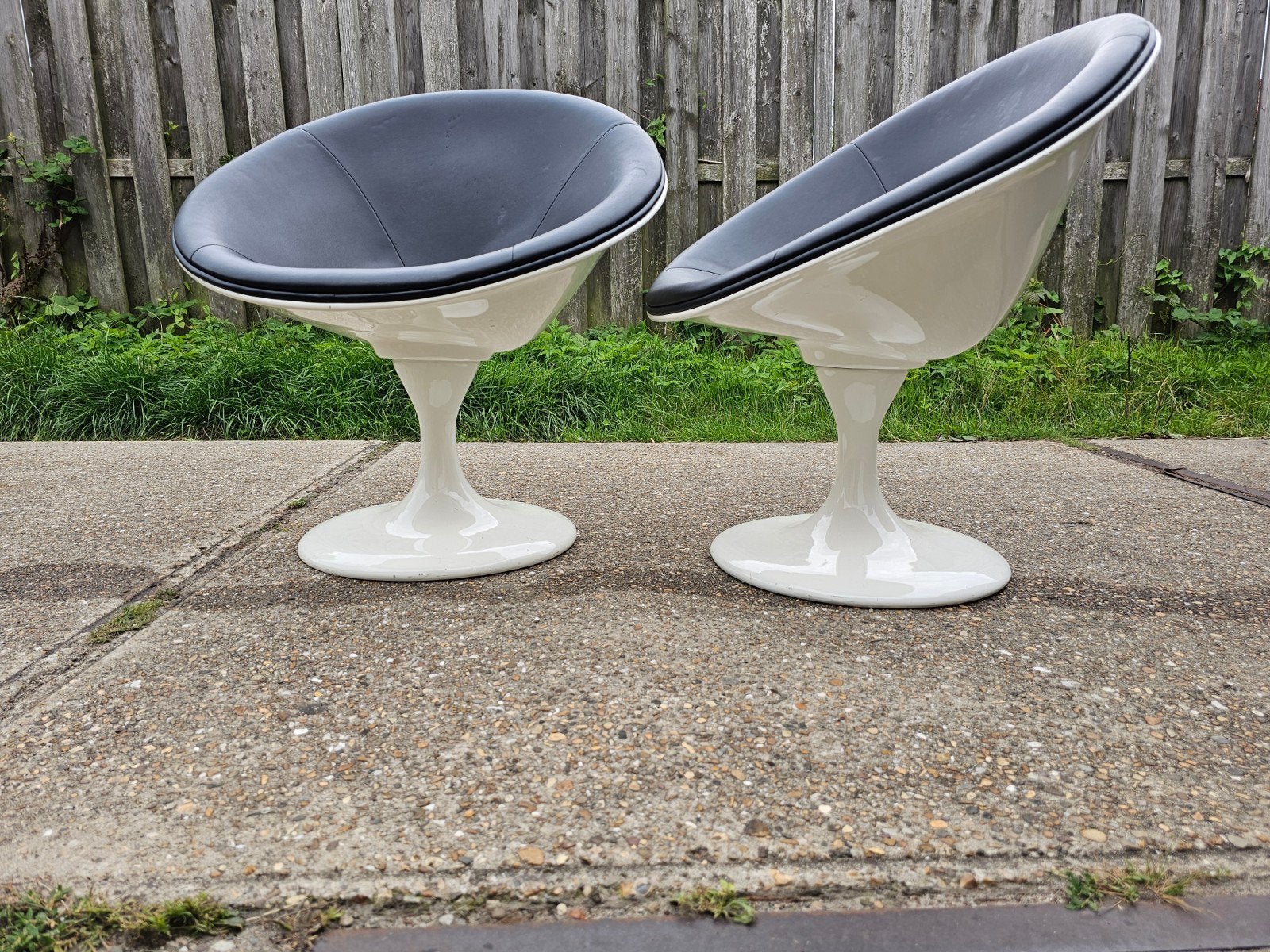 Vintage Tulip Stoel Zwart/Wit - Jaren '70 Design, Ophalen, Gebruikt, Wit, Eén