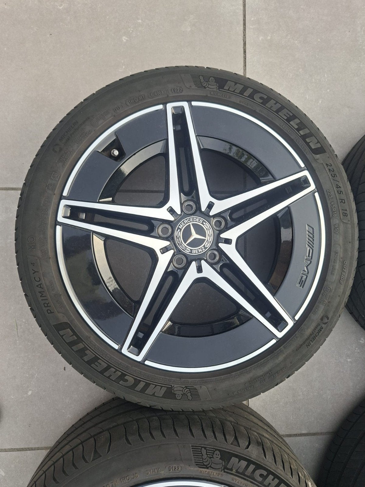 Mercedes C-Klasse AMG Velgen W206 met z.g.a.n. Zomerbanden, Auto-onderdelen, Ophalen, Banden en Velgen, 17 inch, Personenwagen