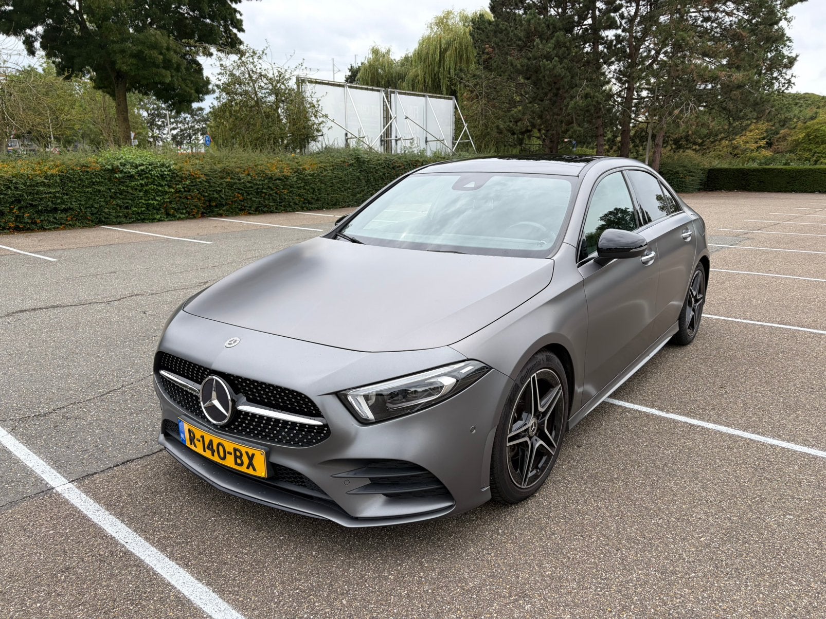 Mercedes-Benz A200 Limousine AMG Line Panorama Grijs, 4 cilinders, 1290 kg, 163 pk, Origineel Nederlands