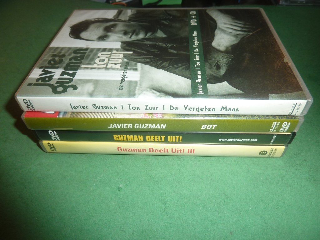 Javier Guzman Ton Zuur /Deelt uit/Deelt uit III/Bot 4 dvd's, Cd's en Dvd's, Alle leeftijden, Verzenden, Zo goed als nieuw, Stand-up of Theatershow