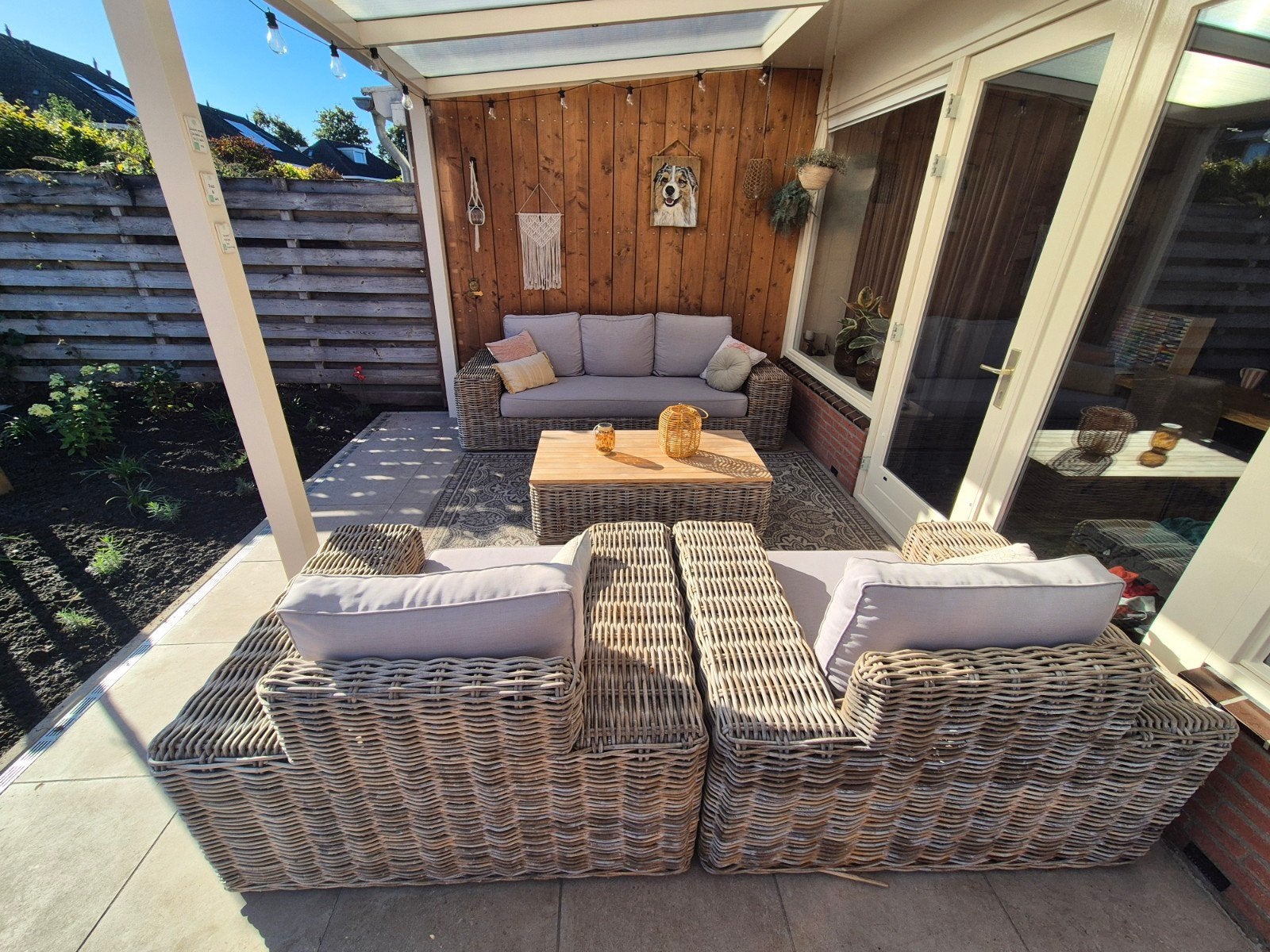 Luxe landelijke rotan loungeset – bank, 2 stoelen en tafel, Ophalen, 5 zitplaatsen, Gebruikt, Rotan
