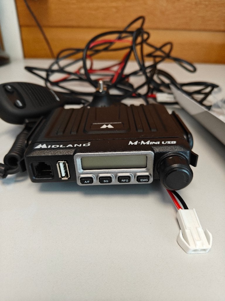 Midland CB-GO 27mc tranceiver FM/AM 4Watt compleet met anten, Ophalen of Verzenden, Zo goed als nieuw, Zender en Ontvanger