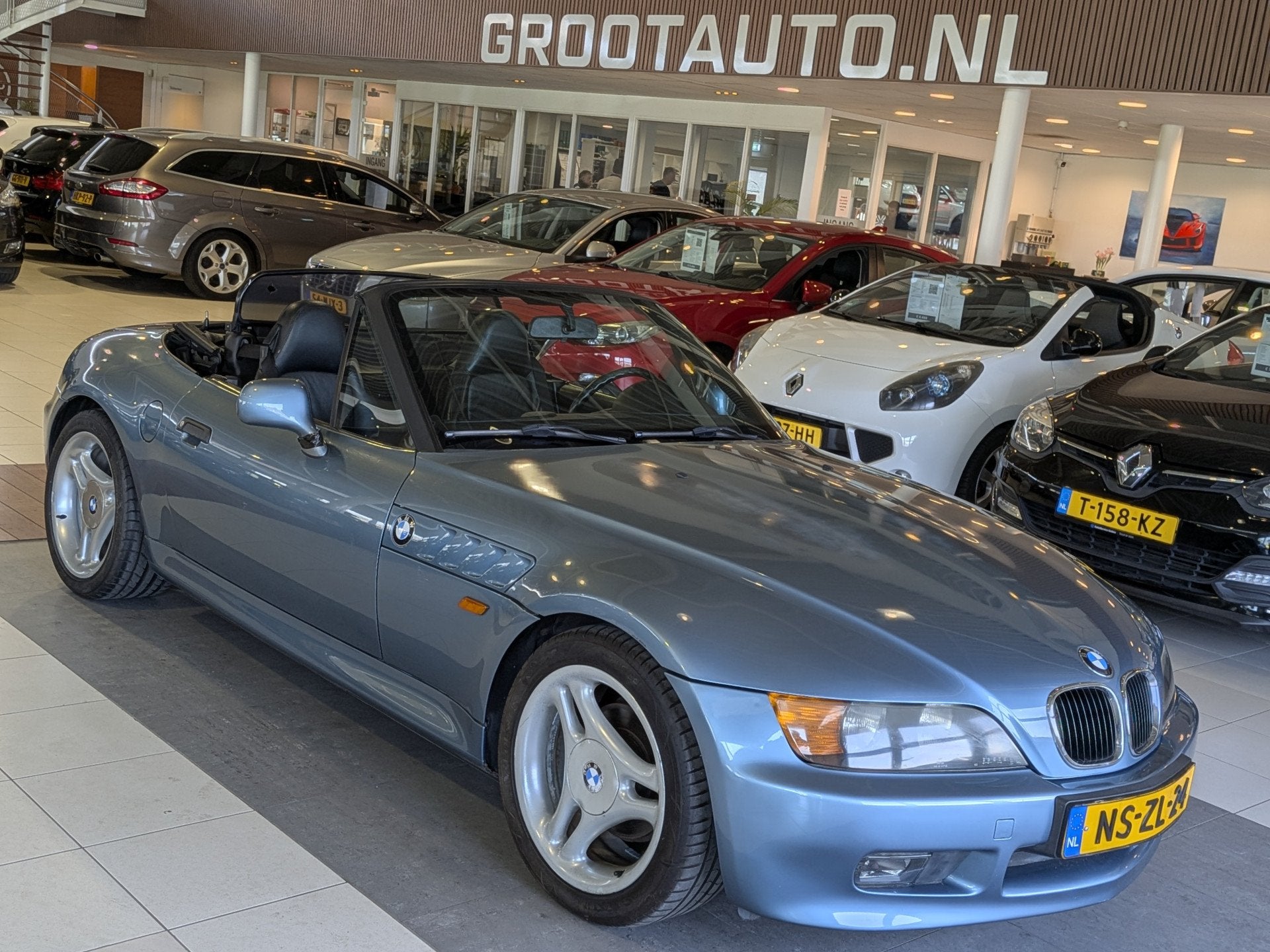 BMW Z3 Roadster 1.9 NAP, Stuurbekrachtiging (bj 1996), Auto's, Oldtimers, Achterwielaandrijving, Zwart, Cabriolet, Blauw