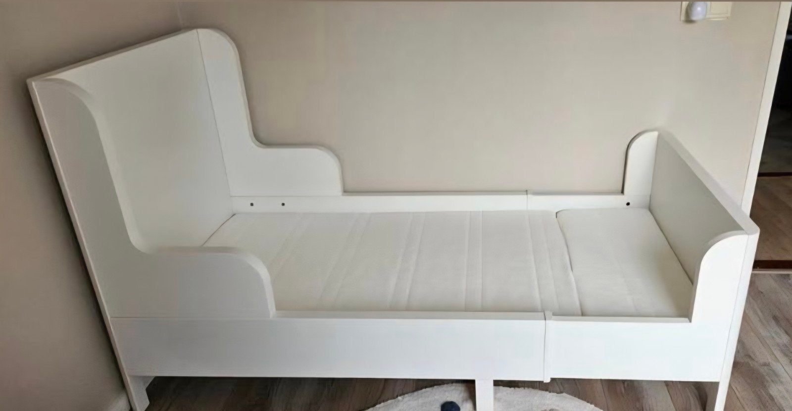 Wit Ikea BUSUNGE meegroeibed kinderbed, Kinderen en Baby's, Ophalen, 180 cm of meer, 70 tot 85 cm, Matras