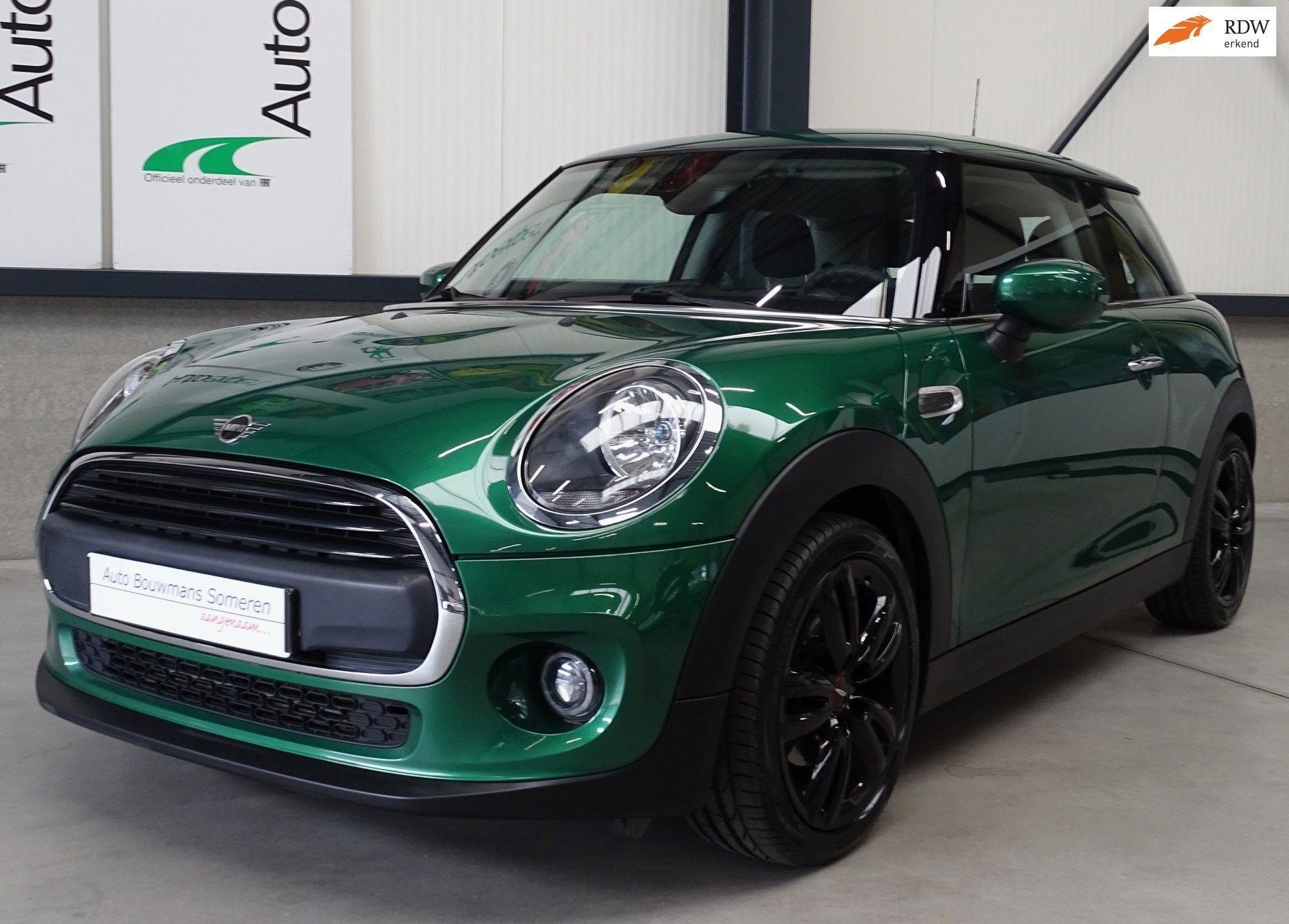 Mini Mini 1.5 "SALT" - AIRCO/BLUETOOTH/NAVI/LIMITER/ELEKTR., Auto's, Voorwielaandrijving, Stof, Gebruikt, 4 stoelen