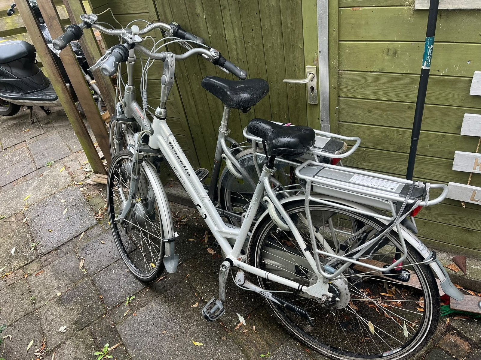 2 batavus orange fietsen niet werkend met accu en lader, Ophalen, Gebruikt, Batavus
