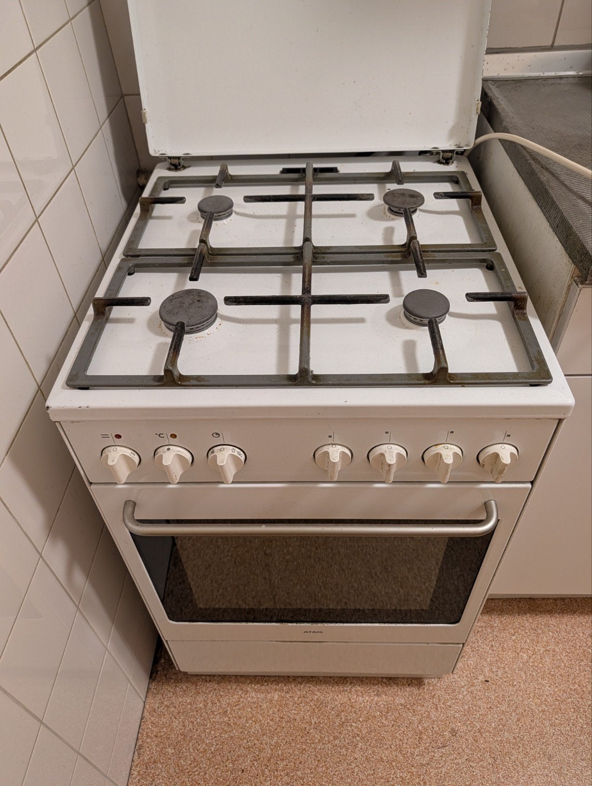 Vierpits gasfornuis met oven, Ophalen, Gebruikt, Minder dan 85 cm, 4 kookzones