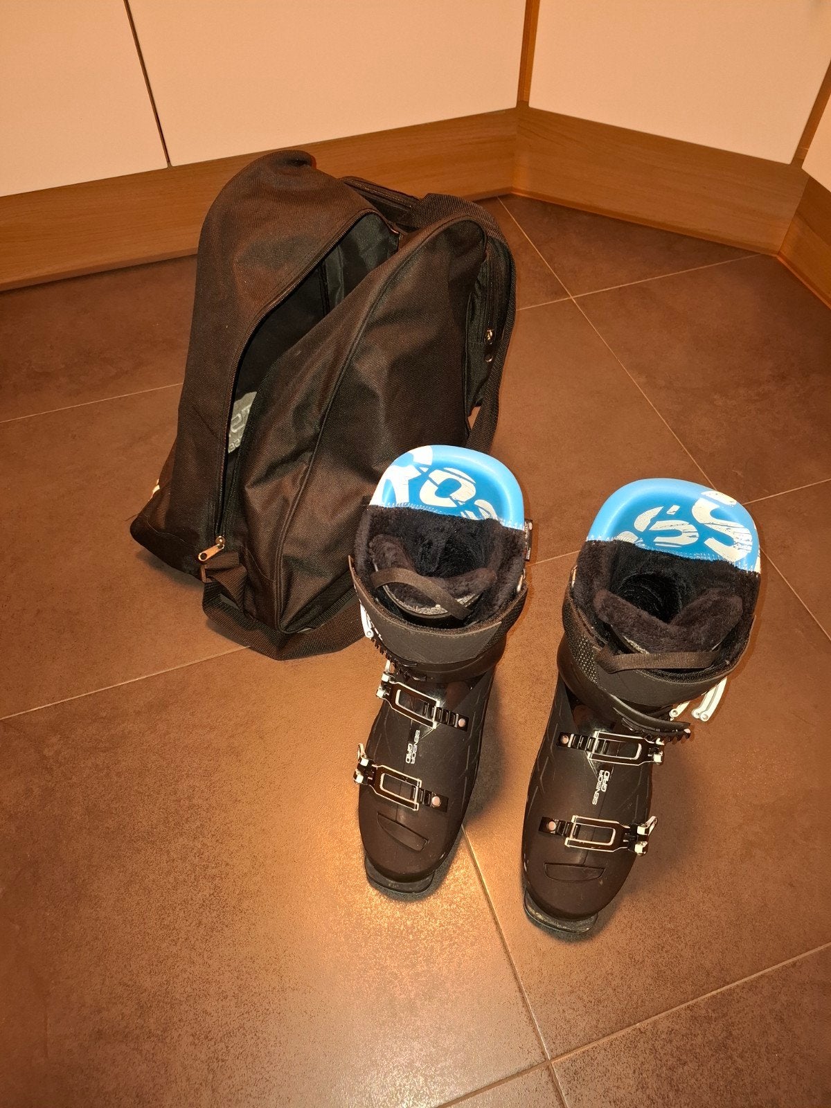 Rossignol skischoenen maat 44/45 (285 mm), Ophalen, 160 tot 180 cm, Rossignol, Schoenen