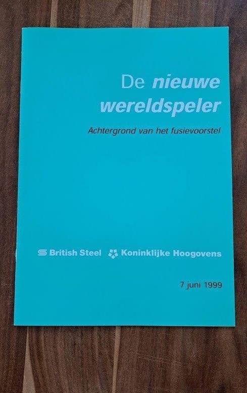 Folder over de fusie van Hoogovens en British Steel uit 1999, Ophalen of Verzenden, Zo goed als nieuw, Folder