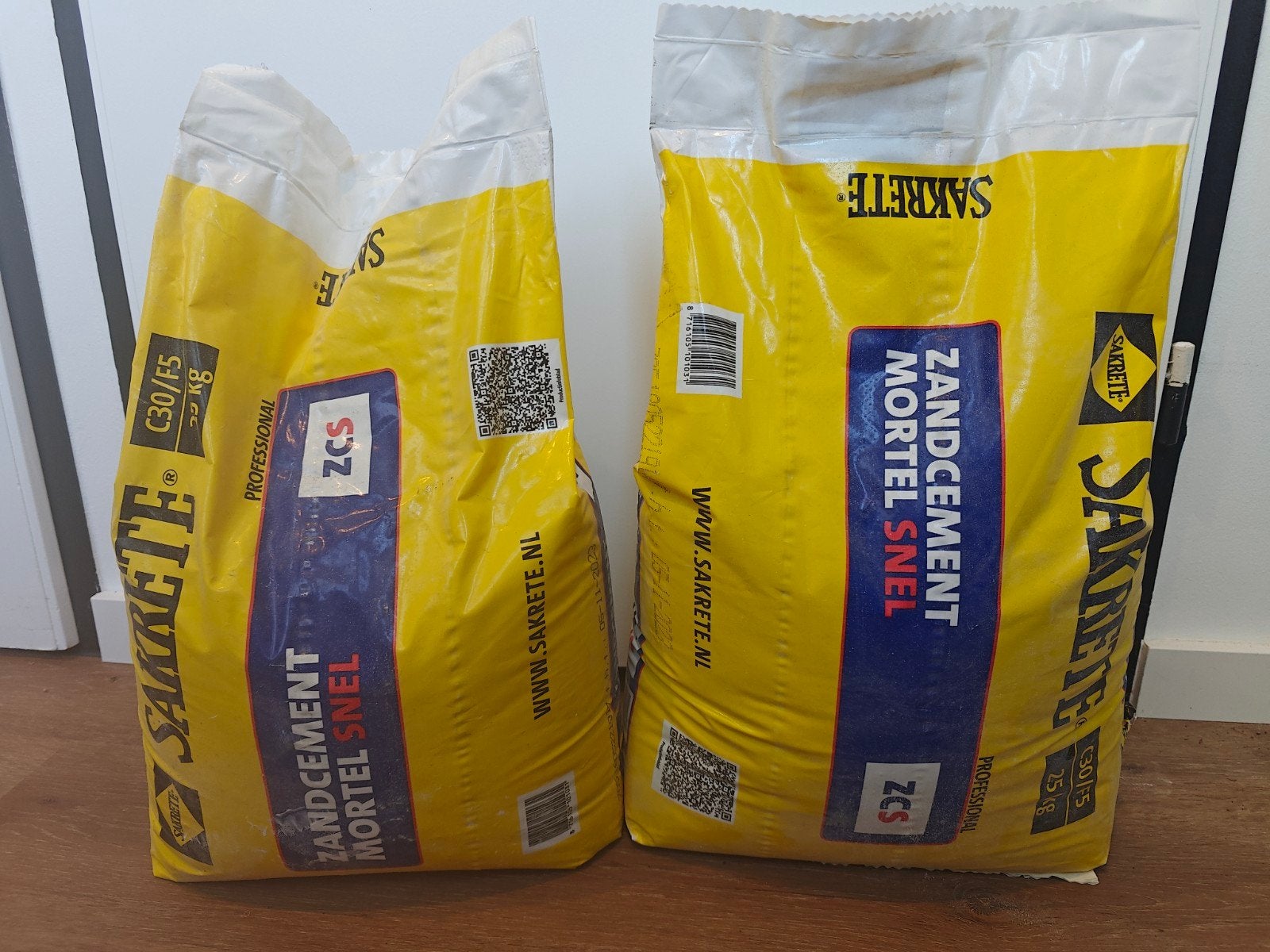 2 zakken Sakrete Zandcement Mortel Snel C30/F5 - 25kg, Ophalen, Zo goed als nieuw