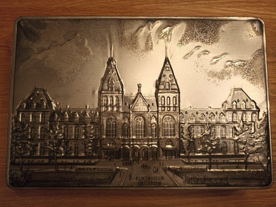 Vintage verzilverd Patria koekblik Rijksmuseum Amsterdam, Verzamelen, Ophalen of Verzenden, Gebruikt, Koek(jes), Overige merken