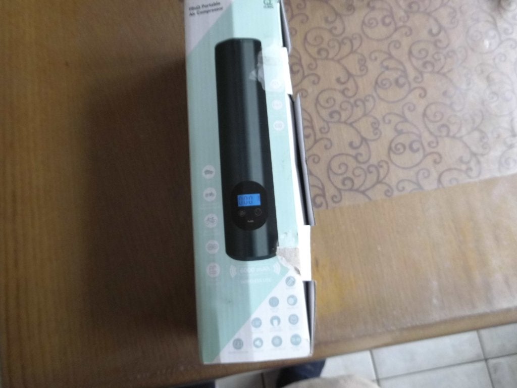 Air compressor ,oplaadbaar. Kabel vrij gebruik ., Nieuw, Ophalen of Verzenden, Minder dan 200 liter/min, Minder dan 6 bar