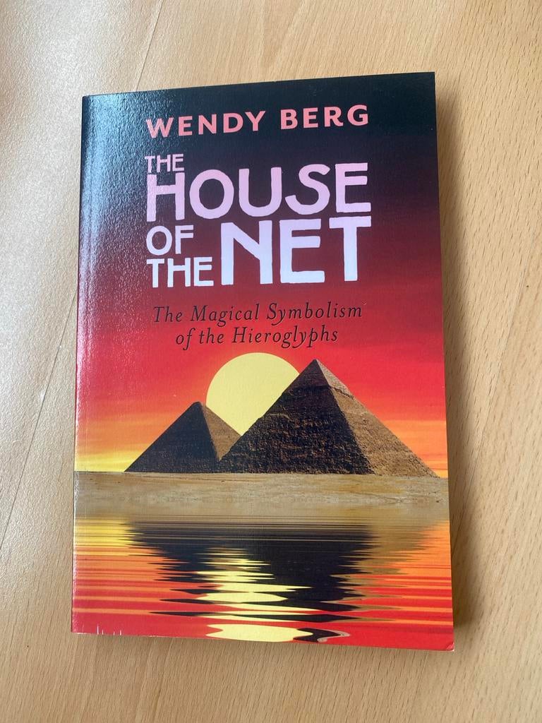 The House of the Net - Wendy Berg - Egyptische Hiërogliefen, Ophalen of Verzenden, Zo goed als nieuw