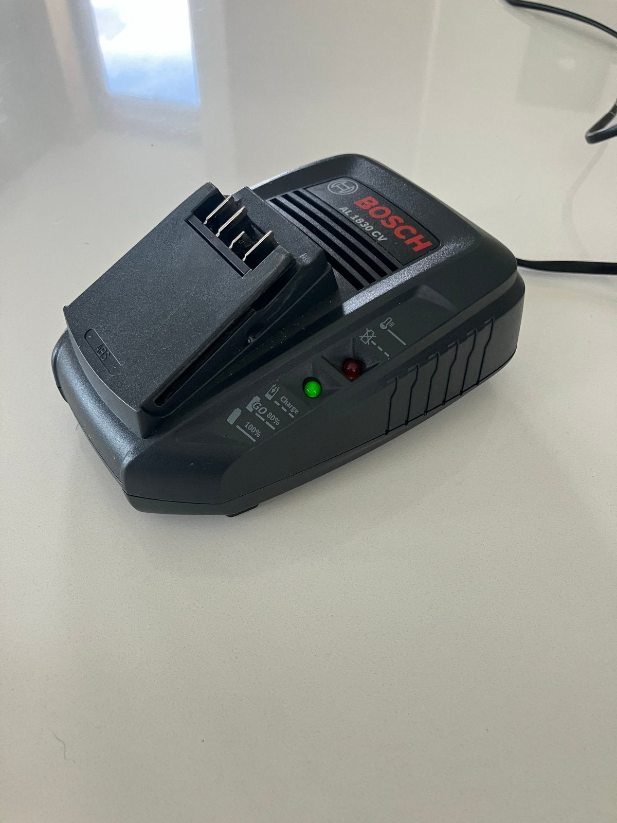 Bosch AL 1830 CV Oplader met 18V 4.0Ah Accu, Ophalen, Zo goed als nieuw, Overige typen