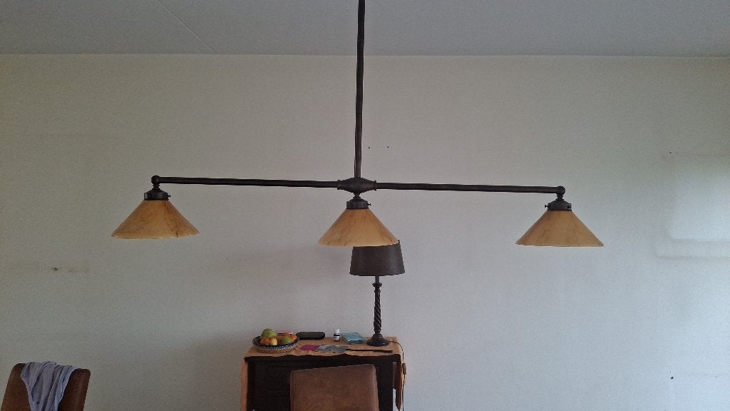 Mooie lamp met drie kelken en bronzen armatuur, Ophalen, Klassiek, antiek, hotel chique, E27 (groot), Zo goed als nieuw