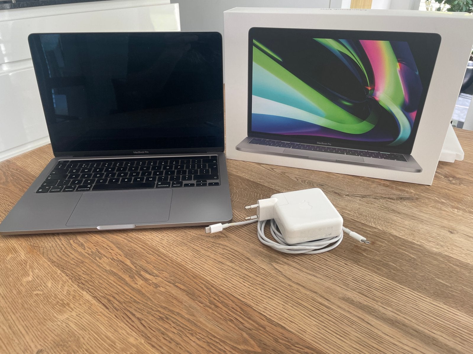 MacBook Pro 13 Inch, M2, 2022 (spacegrey), Computers en Software, Apple Macbooks, Gebruikt, 256 GB, Qwerty, 8 GB