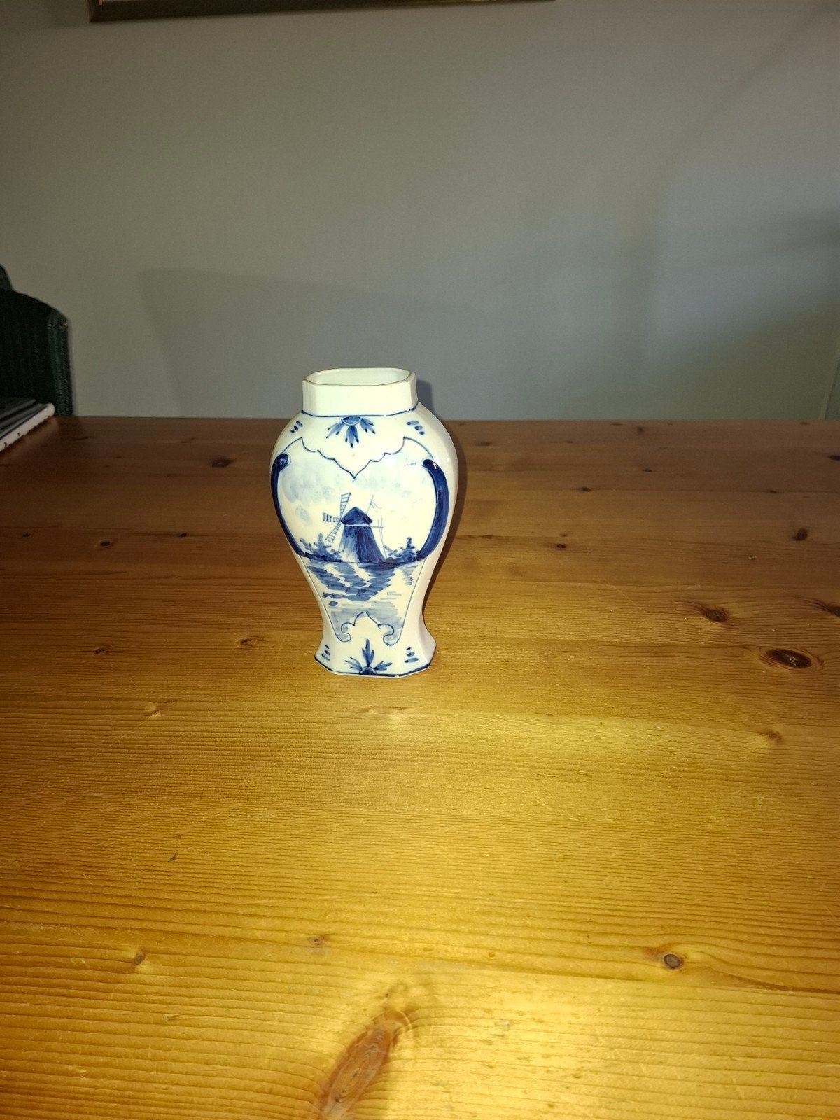 Delfts Blauw vaasje met molen decoratie, Ophalen of Verzenden
