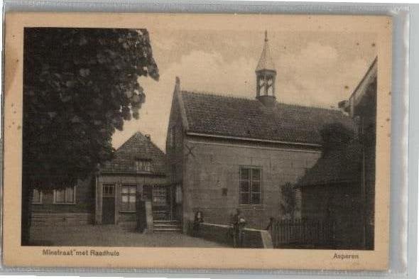 Asperen Minstraat met Raadhuis, Ophalen of Verzenden, Voor 1920, Ongelopen, Zuid-Holland