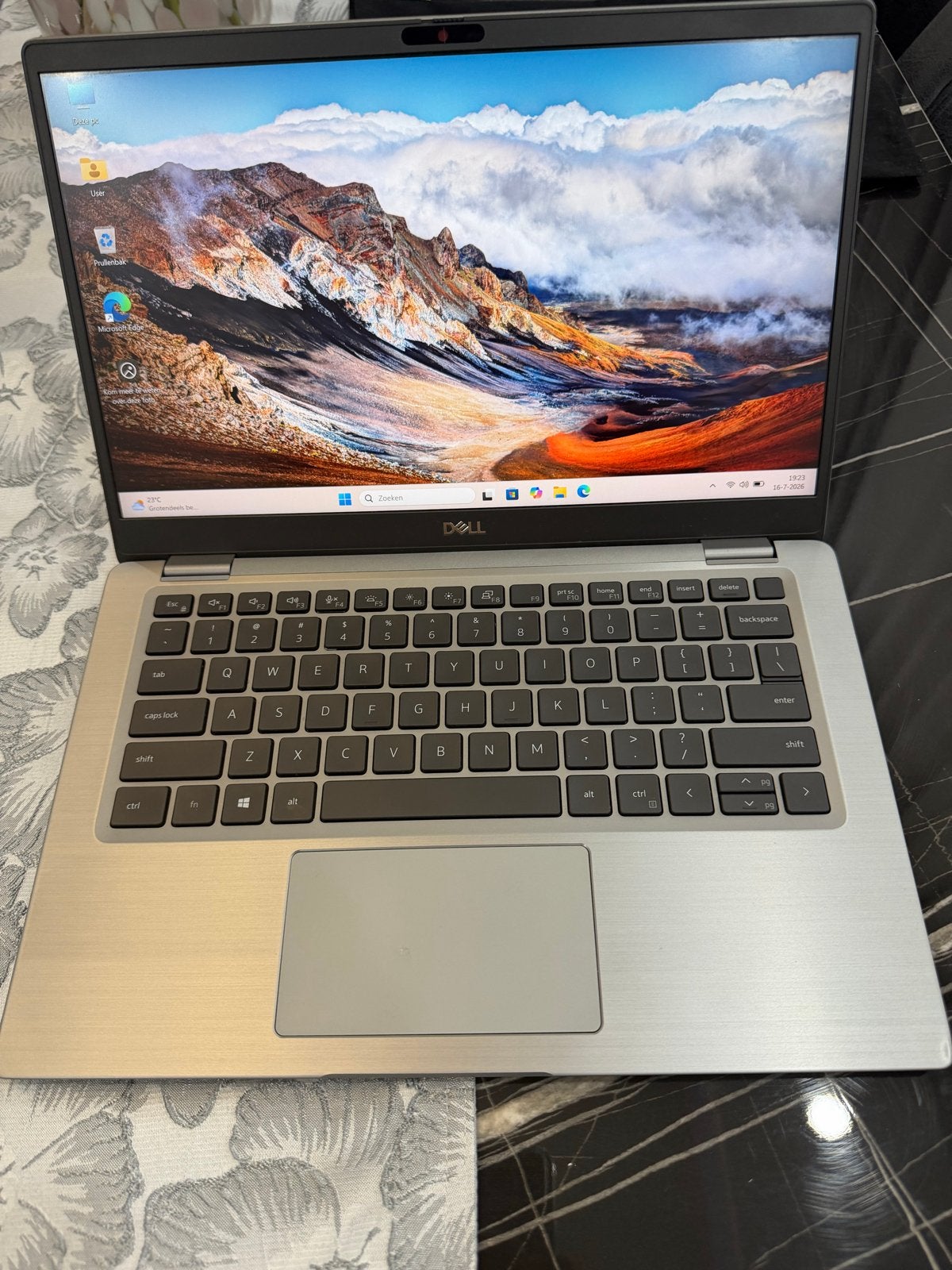 Dell Latitude 7310 Laptop i5-10310U, 8GB RAM, 256 GB SSD, 2 tot 3 Ghz, Qwerty, 8 GB, 13 inch
