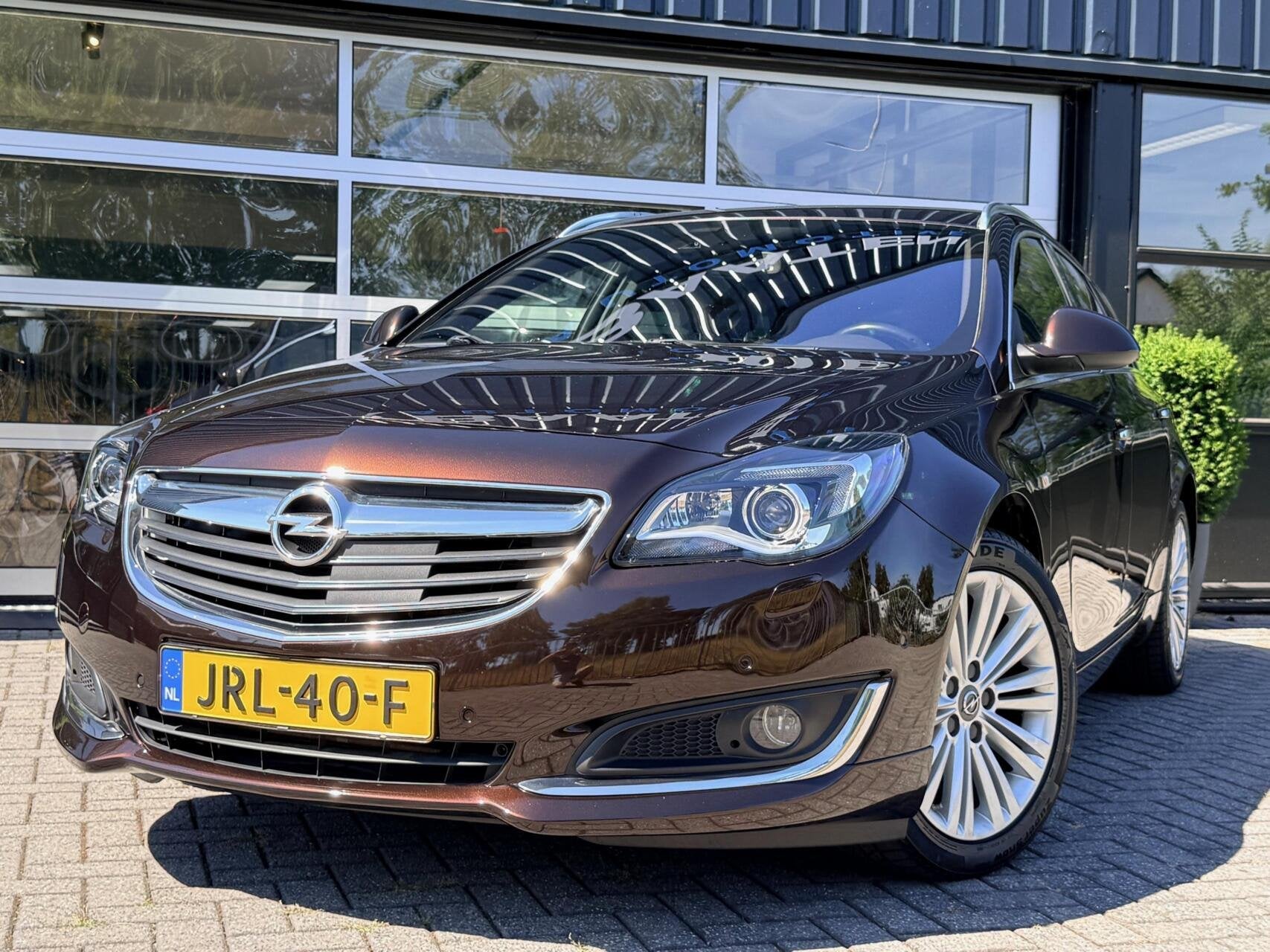 Foto 4 van Opel Insignia Sports Tourer 2.0 T Cosmo 4x4 250pk |Bose|Lede