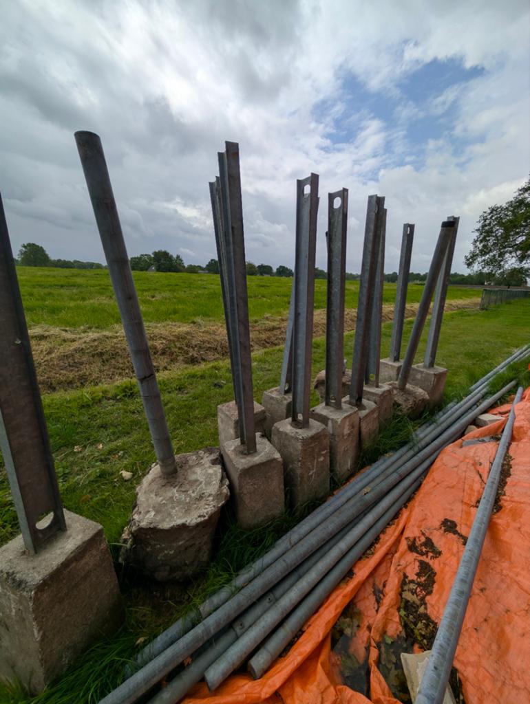 Hekwerkpalen weidepalen, Ophalen, IJzer, Gaashekwerk
