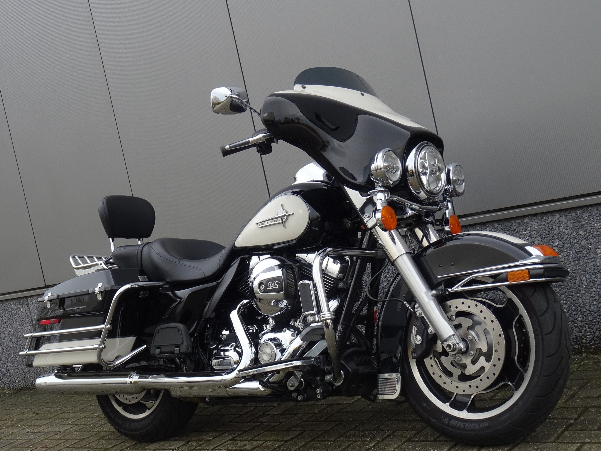 Harley-Davidson FLHF ELECTRA GLIDE POLICE (bj 2013), Motoren, 1688 cc, Chopper, Meer dan 35 kW, Gebruikt