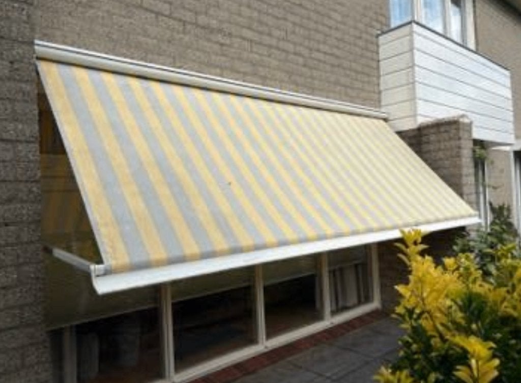 uitvalzonnescherm elektr.  3,8 meter breed, Tuin en Terras, Zonneschermen, Ophalen, Gebruikt, Elektrisch, 150 tot 300 cm