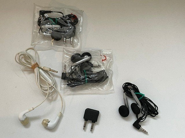 Nr.418: Diverse oortjes, koptelefoon met jack 3.5 aansl, Ophalen of Verzenden, Zo goed als nieuw, In gehoorgang (in-ear)