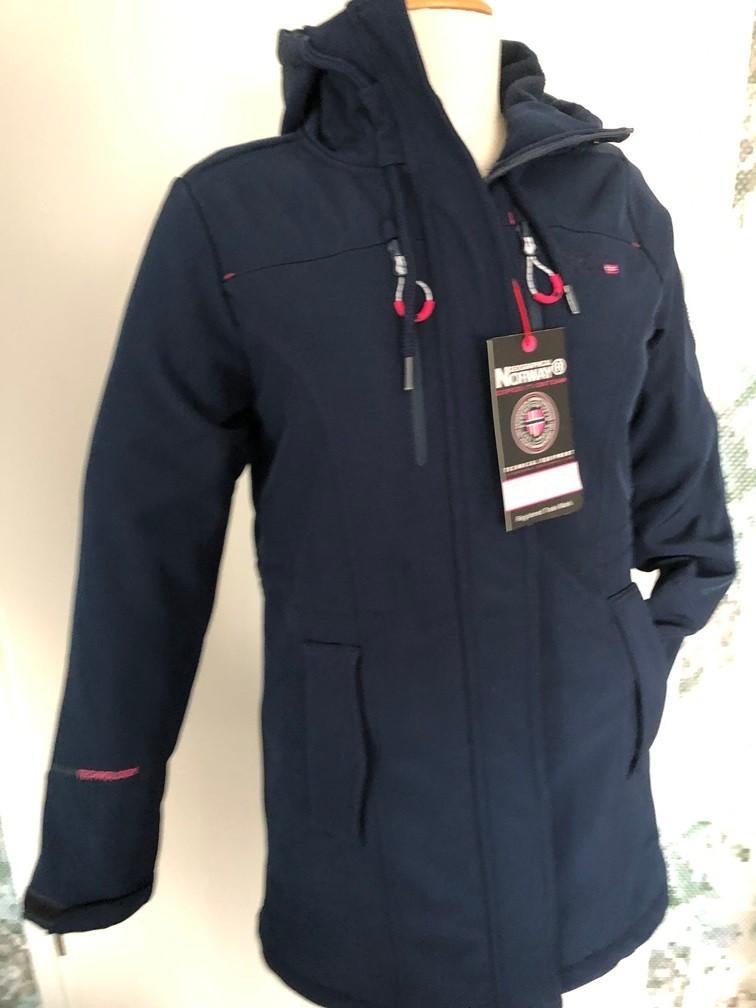 Gave Nieuwe D.blauwe softshell jas v. Geograp.Norway S 36, Kleding | Dames, Jassen | Zomer, Nieuw, Maat 36 (S), Blauw, Ophalen of Verzenden
