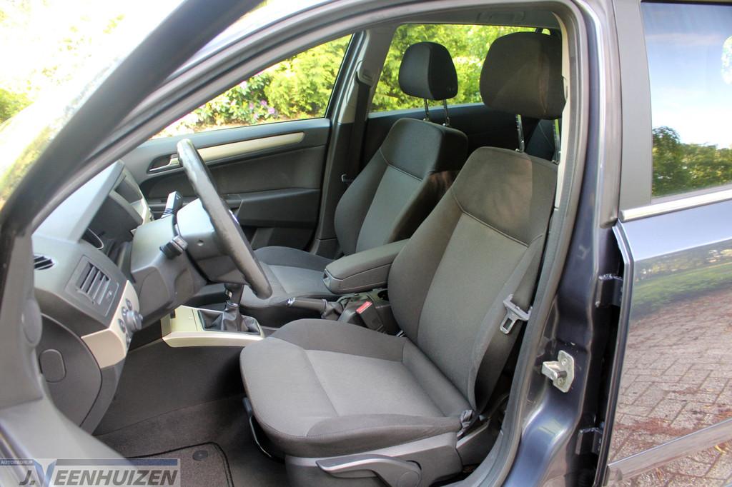 Opel Astra Wagon 1.6 Temptation | ✅ Cruise |❄️Airco, Auto's, Opel, Voorwielaandrijving, 657 kg, Gebruikt, Multifunctioneel stuurwiel