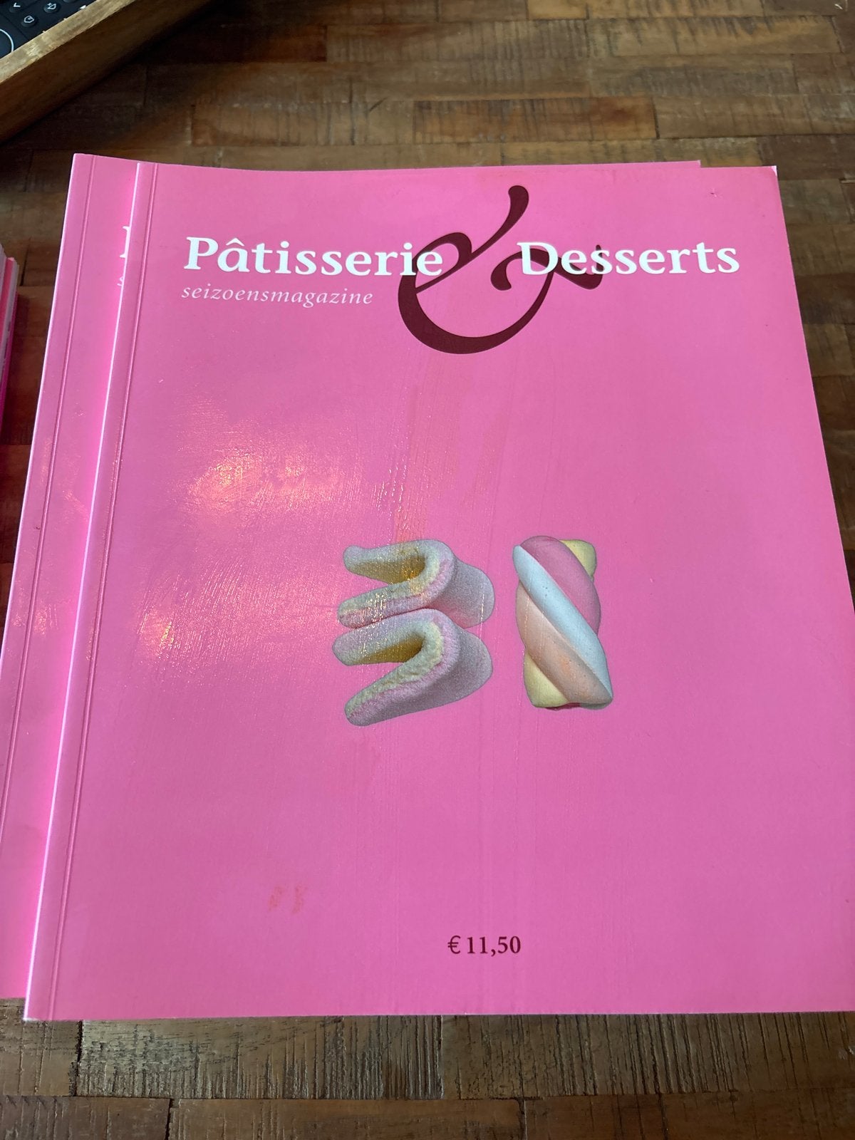 Pâtisserie & Desserts Seizoensmagazine, Ophalen of Verzenden, Gelezen, Europa, Taart, Gebak en Desserts