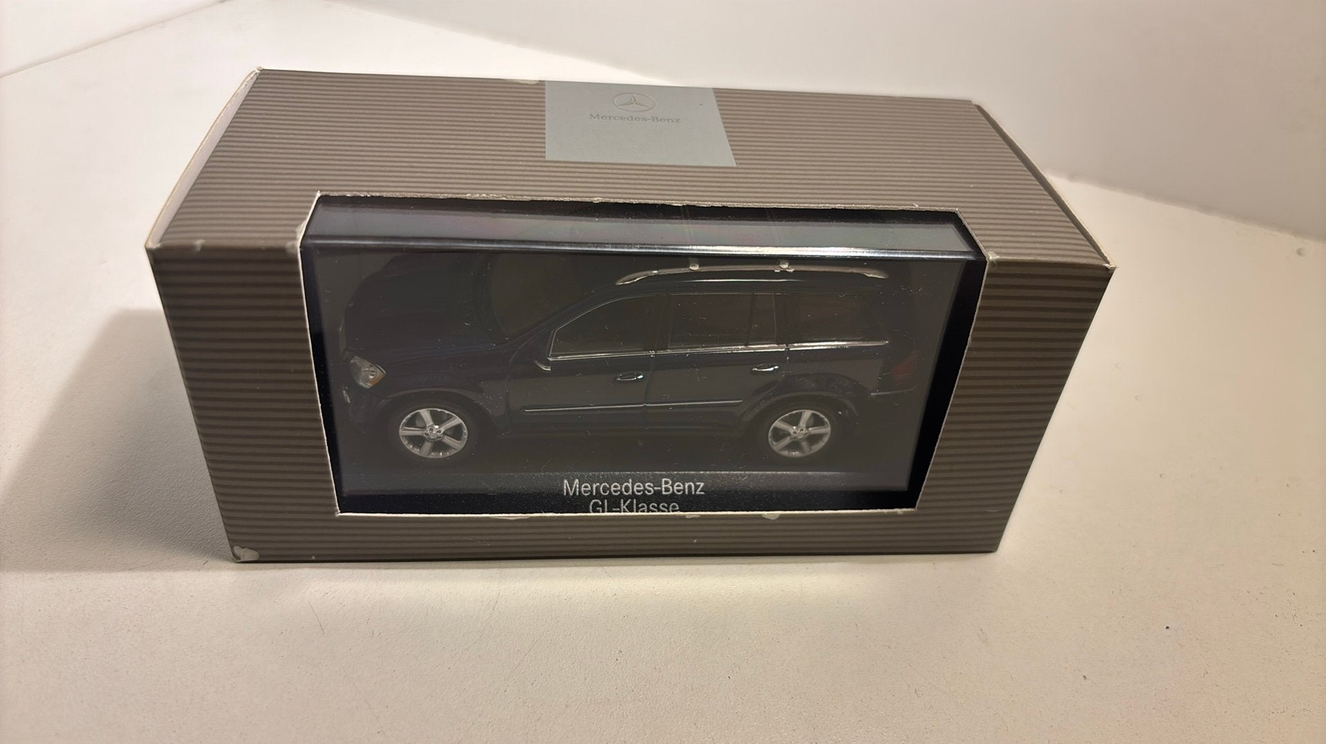 Mercedes benz gl klasse bleu minichamps 1.43, Hobby en Vrije tijd, Auto, Ophalen of Verzenden, MiniChamps, A
