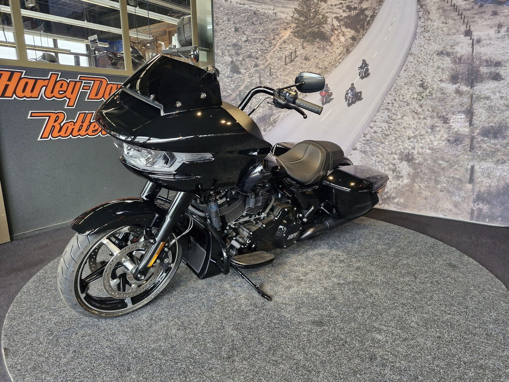 Harley-Davidson FLTRX ROAD GLIDE Black Trim - Vivid Black, Laan van Vredenoord 33
2289 DA  RIJSWIJK, NL, Bedrijf, Toermotor, Sales@harleydavidsonrotterdam.nl