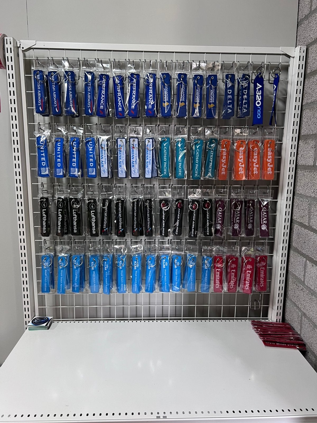 ️✈️ sleutelhangers diverse luchtvaartmaatschappijen, Zo goed als nieuw, Minder dan 100 cm, 25 tot 50 cm, 50 tot 100 cm