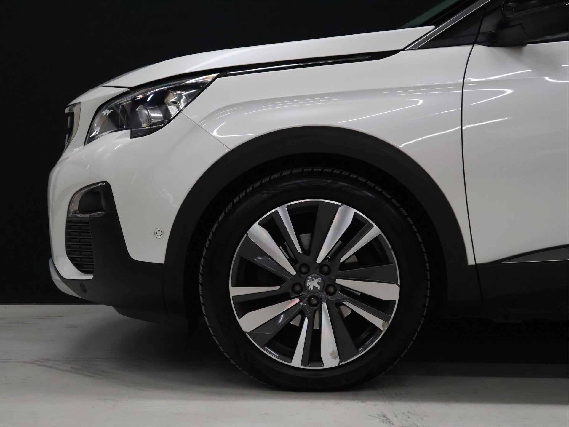 Peugeot 3008 1.2 PureTech Blue Lease Premium [SCHUIFKANTELDA, Voorwielaandrijving, Gebruikt, 1199 cc, Leder en Stof