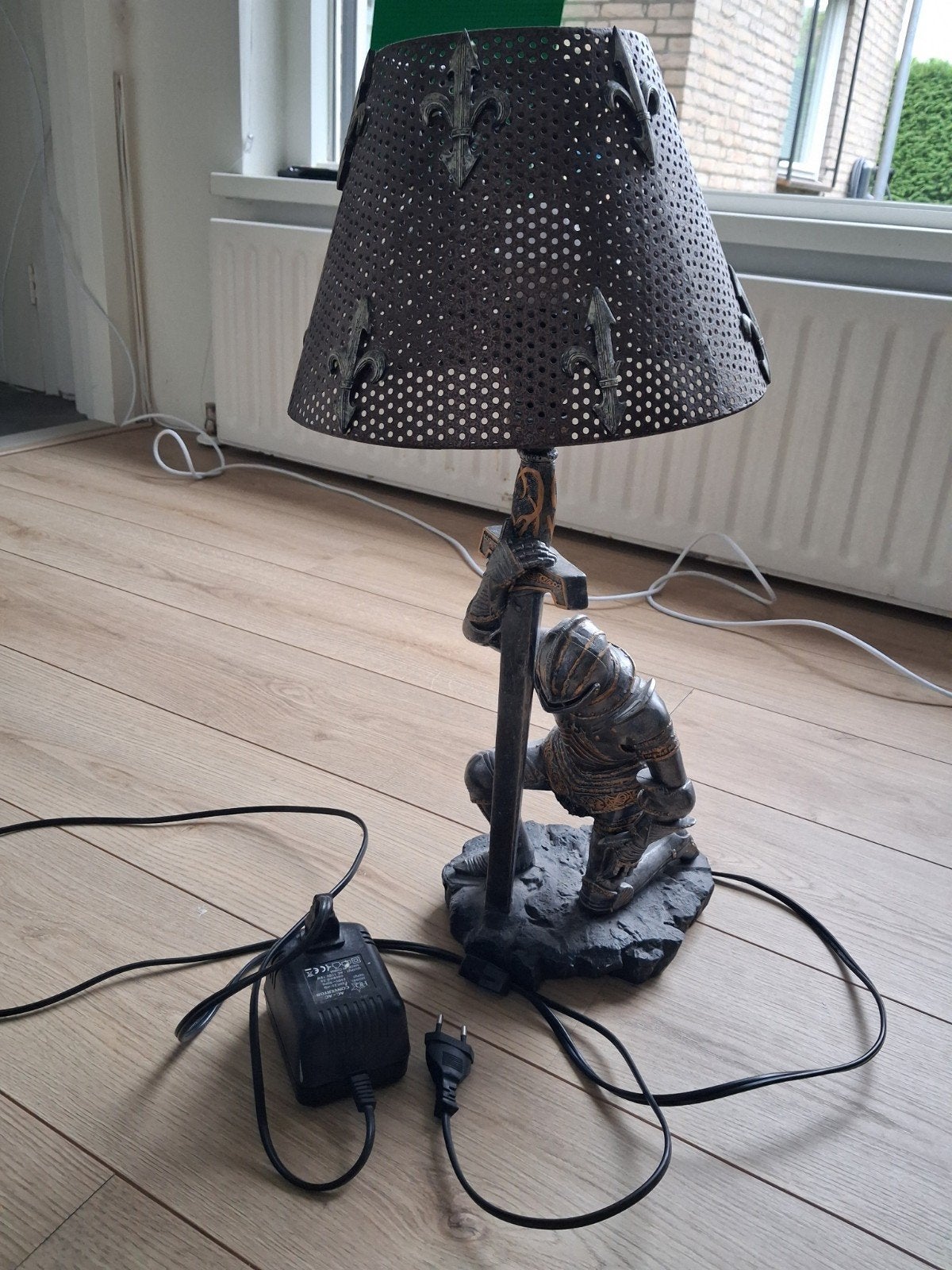 Ridderlamp, Ophalen