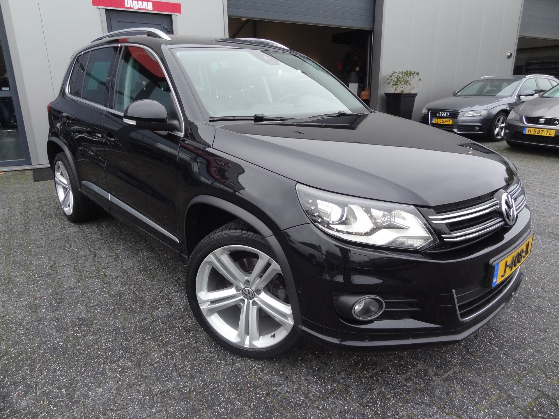 Volkswagen Tiguan 2.0 TSI | 4Motion | PANO | LEDER | TREKHAA, Auto's, Automaat, Gebruikt, 4 cilinders, 1984 cc